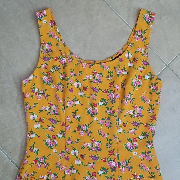 SOLD!!VTG Knapp Studio California Floral Dress - Picture 2 of 8